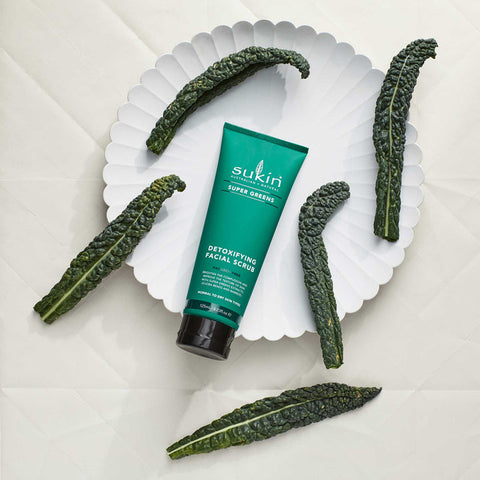 Sukin Super Greens Detoxifying Facial Scrub,Â 125 Ml
